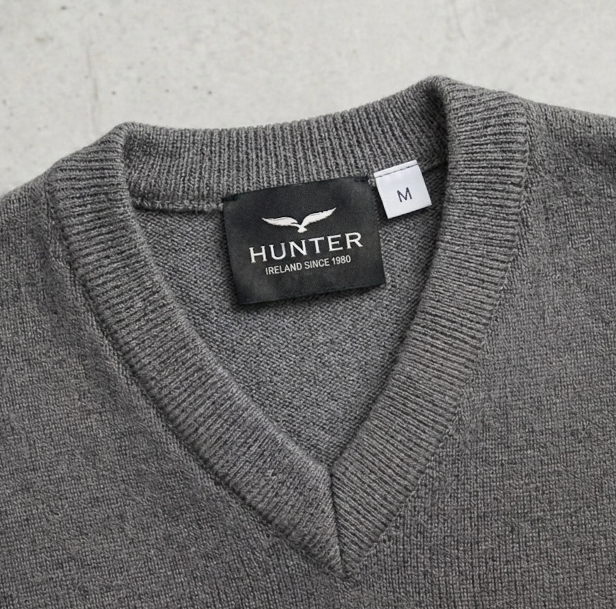 V- neck detail - grey school pullover