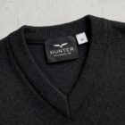 V- neck detail - black school pullover